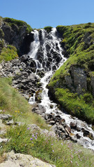 Fototapeta na wymiar Rock creek french pyrénées cascade south France