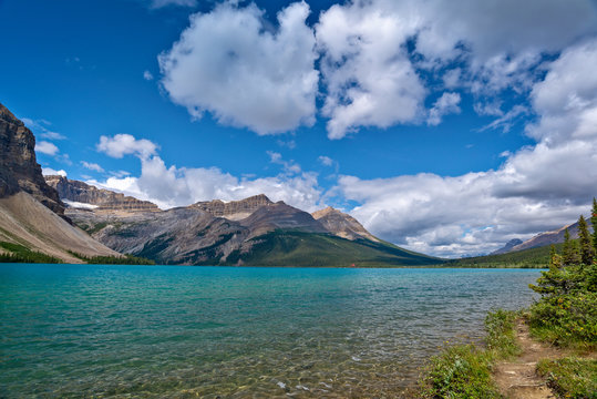 Bow lake on Icefields Parkway in Banff National Park, Alberta, Rocky Mountains, Canada