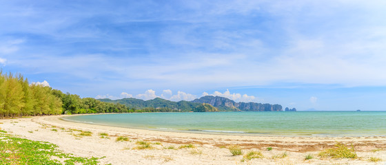 Fototapeta na wymiar Noppharat Thara beach, Krabi, Thailand; panorama