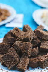 brown bread with seeds