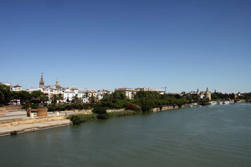 Naklejka premium Embankment of the river Guadalquivir in Seville