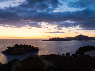 Fototapeta premium view of Sveti Stefan island from the hill