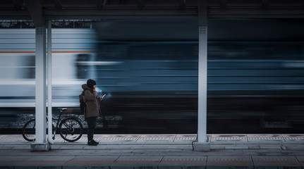  Waiting for the train © Marcin Ziółkowski