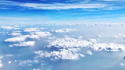 雲の上ですが、雲に近いです