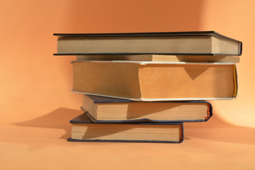 
books to read during quarantine time at coronavirus.