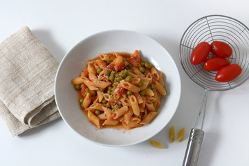 pasta with tomato sauce and peas