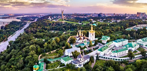 Keuken spatwand met foto Kiev Pechersk Lavra and the Motherland Monument. UNESCO world heritage in Kyiv, Ukraine © Leonid Andronov