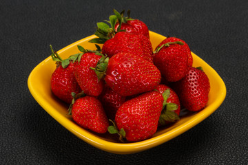Sweet strawberry in the bowl