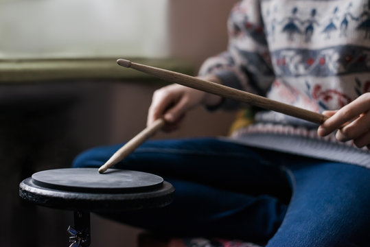 An instructional Drum Practice Pad used for learning drums