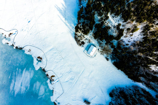 Germany, Bavaria,?Reit?im?Winkl, Helicopter view of Weitsee und Lodensee lakes in winter