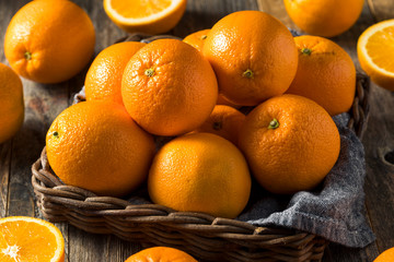 Raw Organic Fresh Oranges