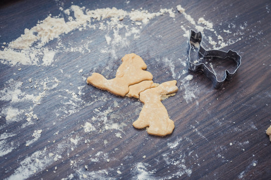 Osterhasen Pl&auml;tzchen stechen