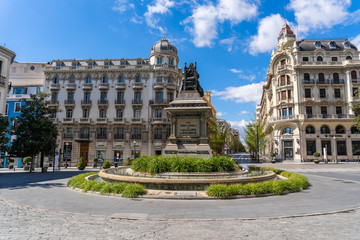 Fototapeta premium Granada, Spain, May 5, 2020, city emptied in quarantine for the coronavirus