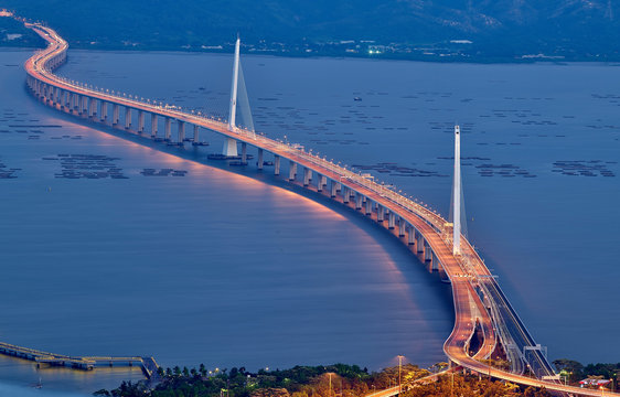 Sea-crossing bridge