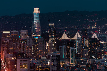Fototapeta na wymiar San Francisco Downtown/Financial District during Twilight from Twin Peaks 