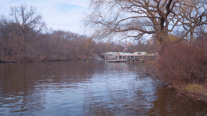 Fototapeta na wymiar Beautiful Lake at Central Park New York