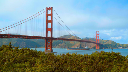 Fototapeta na wymiar Golden Gate Bridge San Francisco - view from Battery East Park