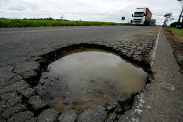 hole in the BR 101 track
