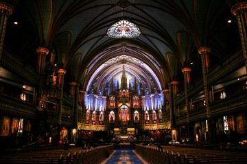 The interior of Notre-Dame Basilica of Montreal, Quebec, Canada - obrazy, fototapety, plakaty