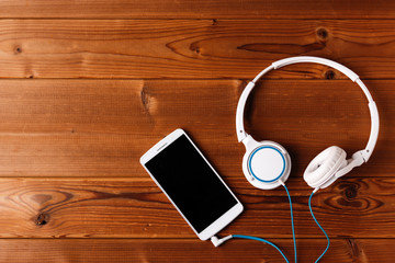 スマホとヘッドホン