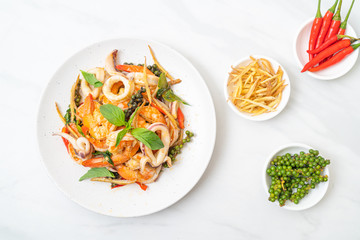  stir fried spicy sea food