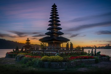 Fototapeta na wymiar Misty Morning at Ulundanu Temple, Bali, Indonesia