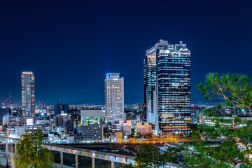 Fototapeta na wymiar 大阪スカイビル 夜の夜景 Osaka sky building city view at night