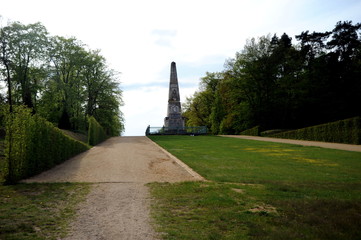 Obelisk gegen&uuml;ber Schloss Rheinsberg 2010