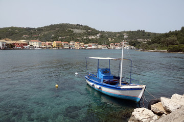 Fototapeta premium Fischerboot bei Gaios auf Paxos