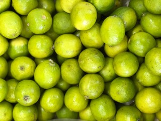 green lemons  source of vitamin C