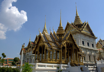 Fototapeta premium Phra Maha Prasat group inside the Grand Palace Bangkok, Thailand