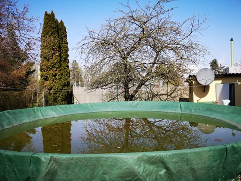 Poolabdeckung Plane im Winter