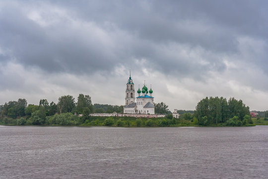 Trinity Church on the banks of the Volga in the Yaroslavl region