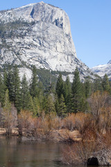 Fototapeta na wymiar Rugged Mountains from Yosemite Valley