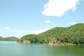 Fototapeta na wymiar Srinakarin Dam of Thailand