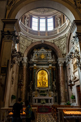 Fototapeta na wymiar The interior of the Duomo Cattedrale di S. Maria Matricolare cathedral in Verona, Italy