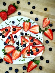bread with strawberries