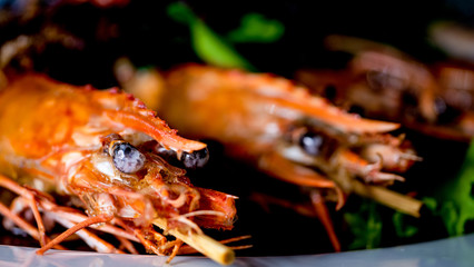 Thai food, Fried prawns with garlic - The most delicious seafood dishes in Thailand