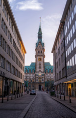 Fototapeta na wymiar old town hall Hamburg