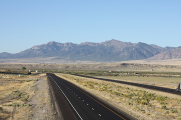 Autostrada i góry 8