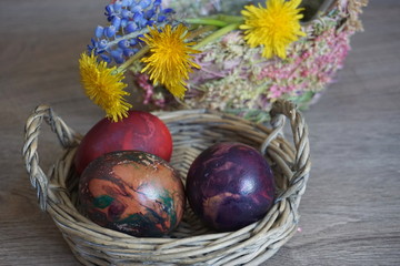 easter eggs and flowers