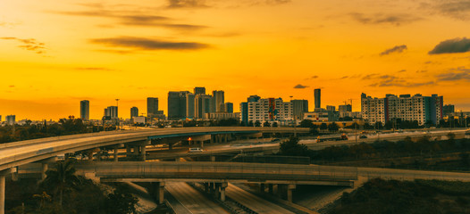 city panorama sunset sunrise horizon urban sky highway highway circulation miami florida landscape buildings views impressions skyscrapers architecture downtown street dusk © Alberto GV PHOTOGRAP