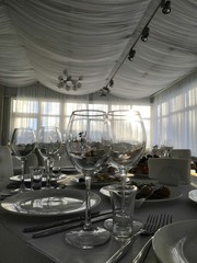 glass glasses on the table