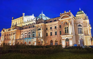 Obraz premium Juliusz Slowacki Theater in evening Krakow