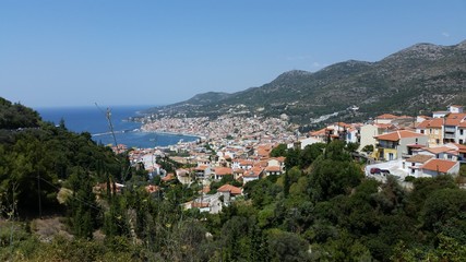 Fototapeta na wymiar Overlooking Samos Town, Greece