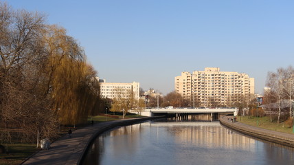 Obraz premium river quayside in european Minsk city
