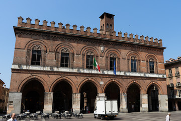 Fototapeta na wymiar Cremona, Italy : vie of the 