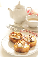 Marshmallow French toast with chocolate and peanut butter