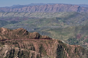Ridge of a beautifully colored mountain in the landscape of the cordillera close to Sucre, Bolivia © Lennart