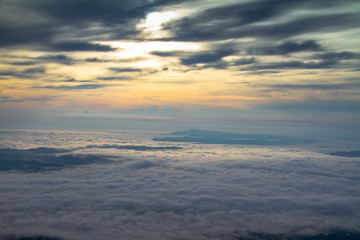Fototapeta na wymiar sunrise in the clouds